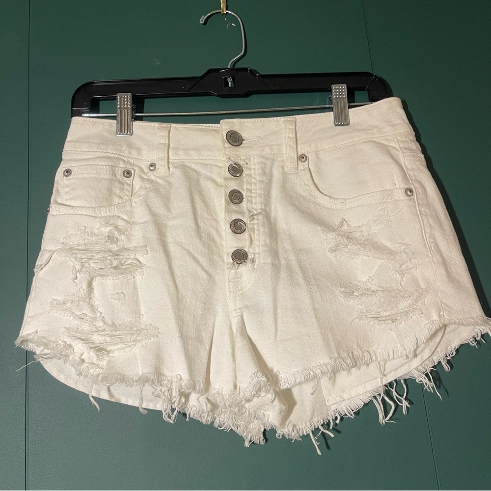 American Eagle White Distressed Women Shorts size 8 NWT
